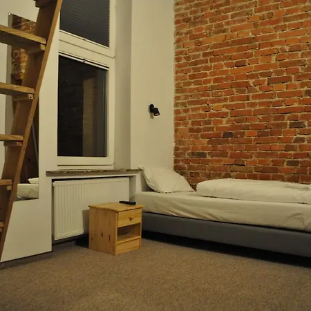 Operahostel * 比得哥什